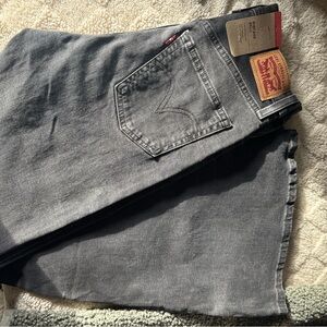 Ladies Ribcage Bell Levi’s Jeans